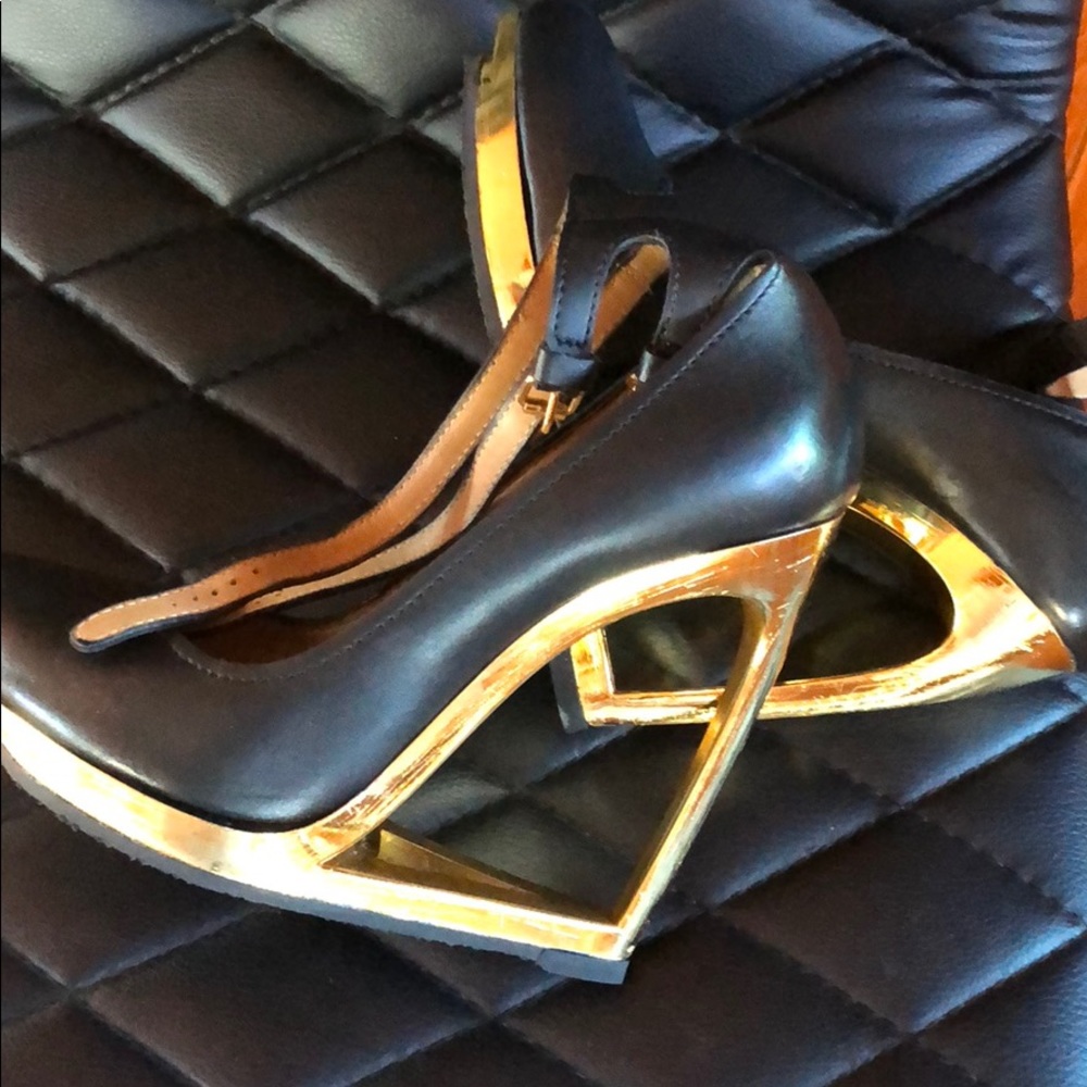 Lanvin cutout heel platform pumps size 6 36.5 - Picture 7 of 8